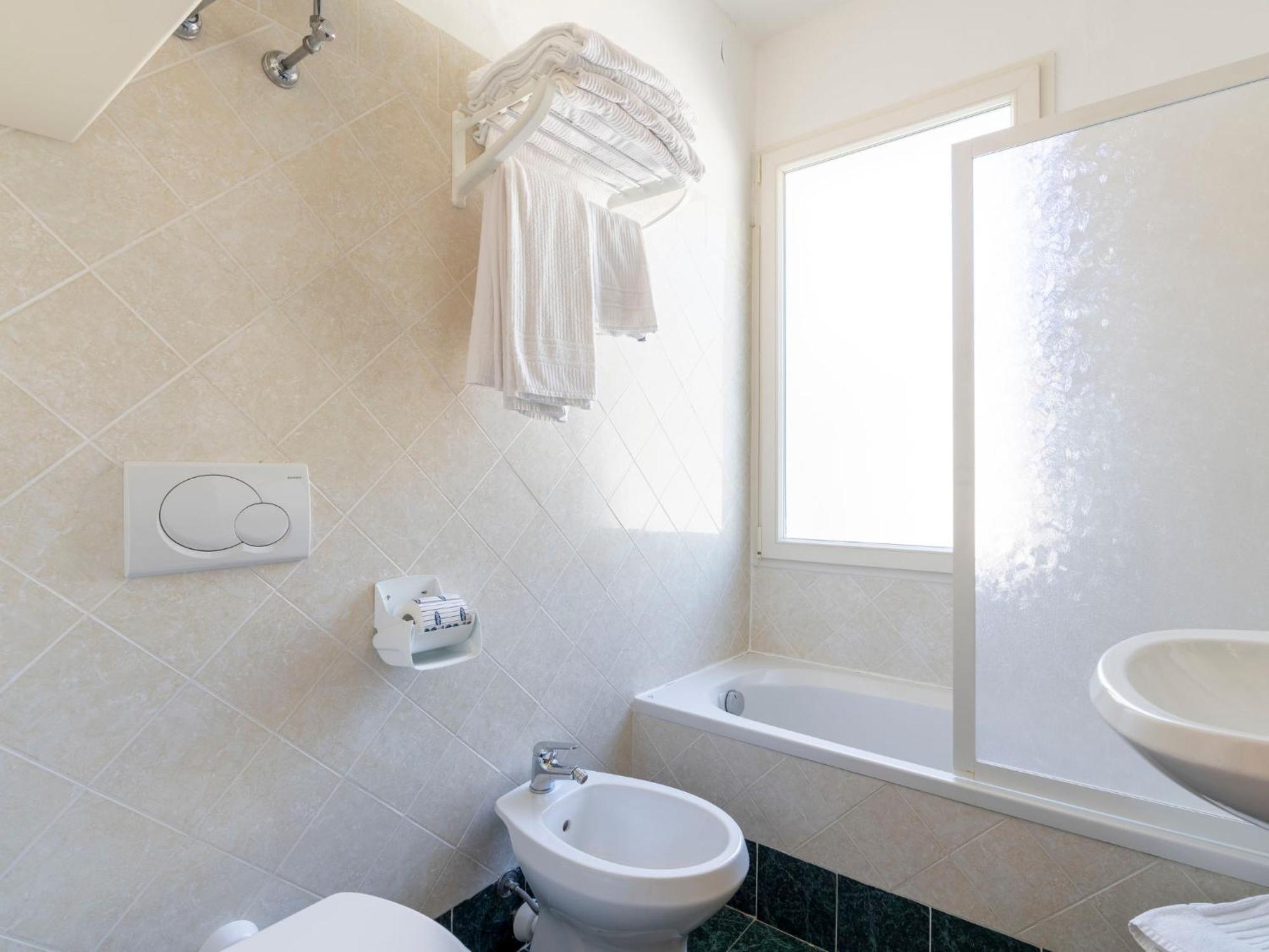 Apartment Borgoverde-2 By Interhome Imperia Ngoại thất bức ảnh